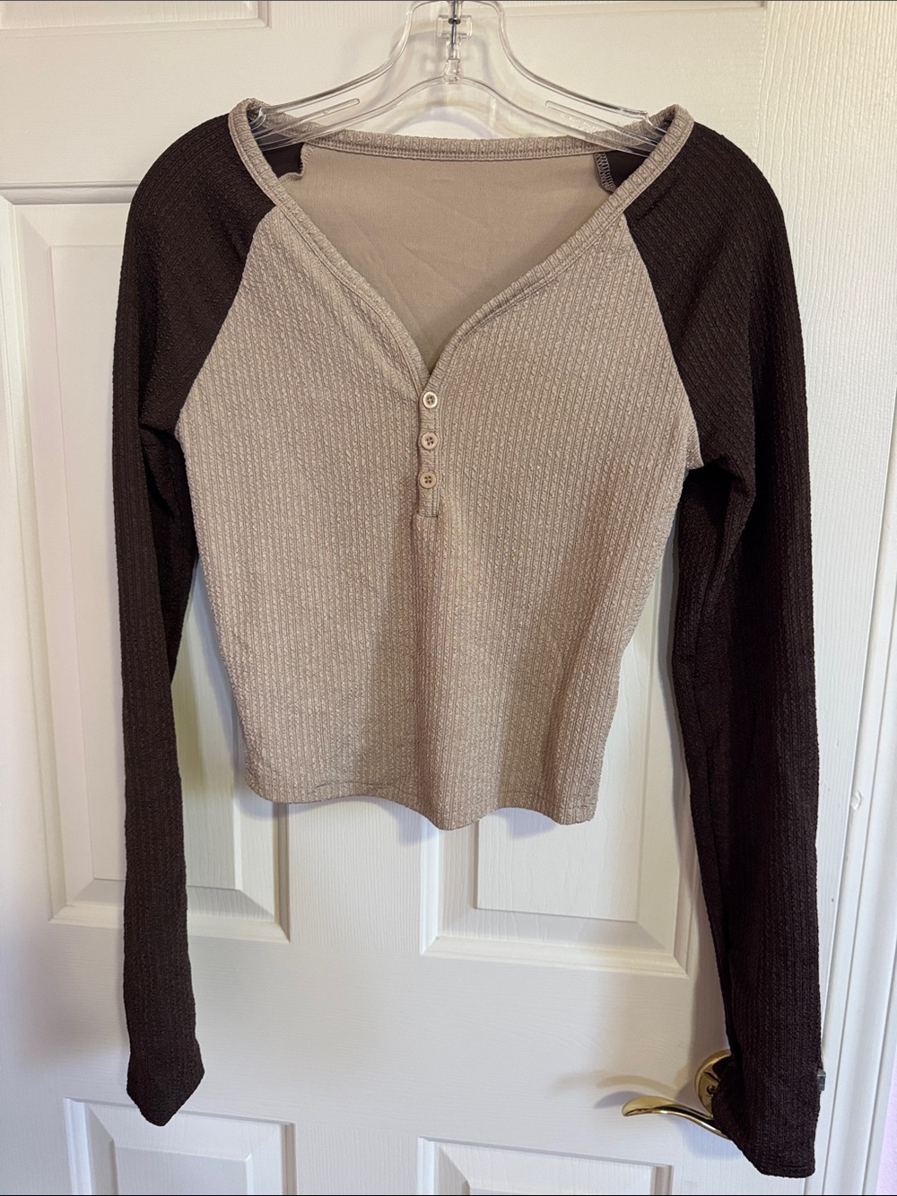 Women's Two-Tone Raglan Henley Top - Beige and Dark Brown